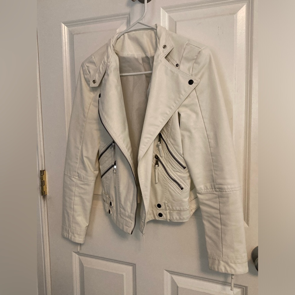Women’s White Leather Jacket